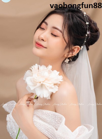 Hot girl vạn người mê Cô nàng Linh Trang xinh đẹp